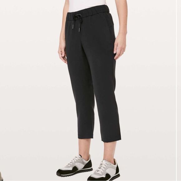 Lululemon On the Fly Crop pants drawstring black 10 woven - Picture 1 of 9